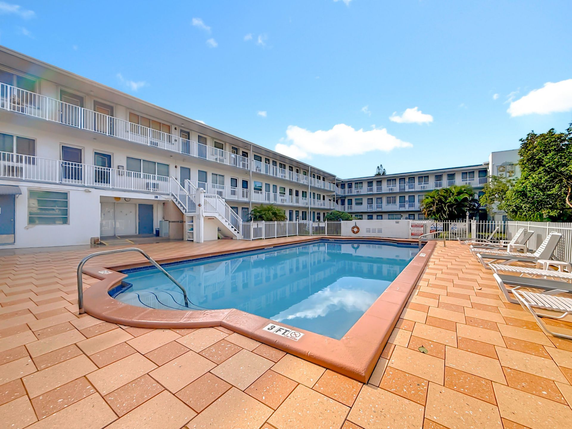 15610 NE 6th Avenue, Unit 37b, Miami, FL 33162 Photo