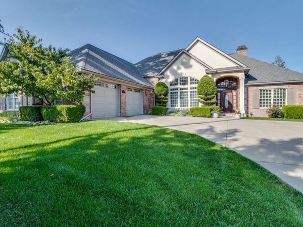 1200 Lakeside Drive, Battle Creek, MI 49015