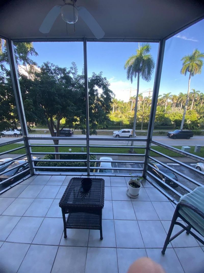 200 Diplomat Pkwy, Unit 329, Hallandale Beach, FL 33009 Photo