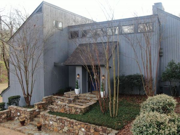 1739 Northwood Dr., Tupelo, MS 38804