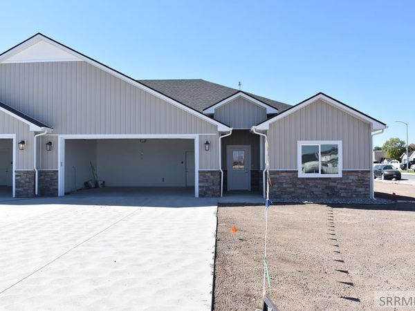 422 Zions St, SHELLEY, ID 83274