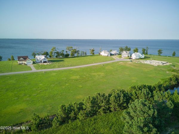 132 E Royal Way, Merry Hill, NC 27957