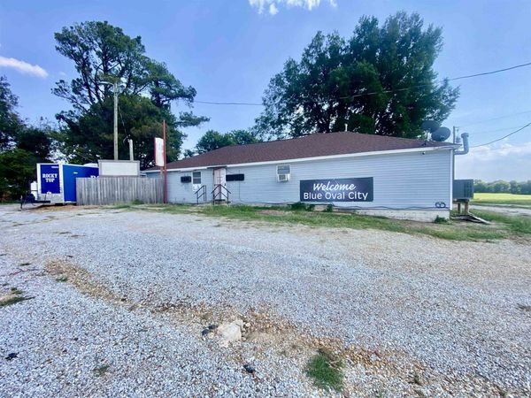 3302 70 HWY, Unincorporated, TN 38012