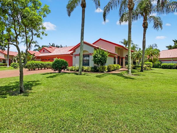 7613 Lexington Club Boulevard, Unit A, Delray Beach, FL 33446