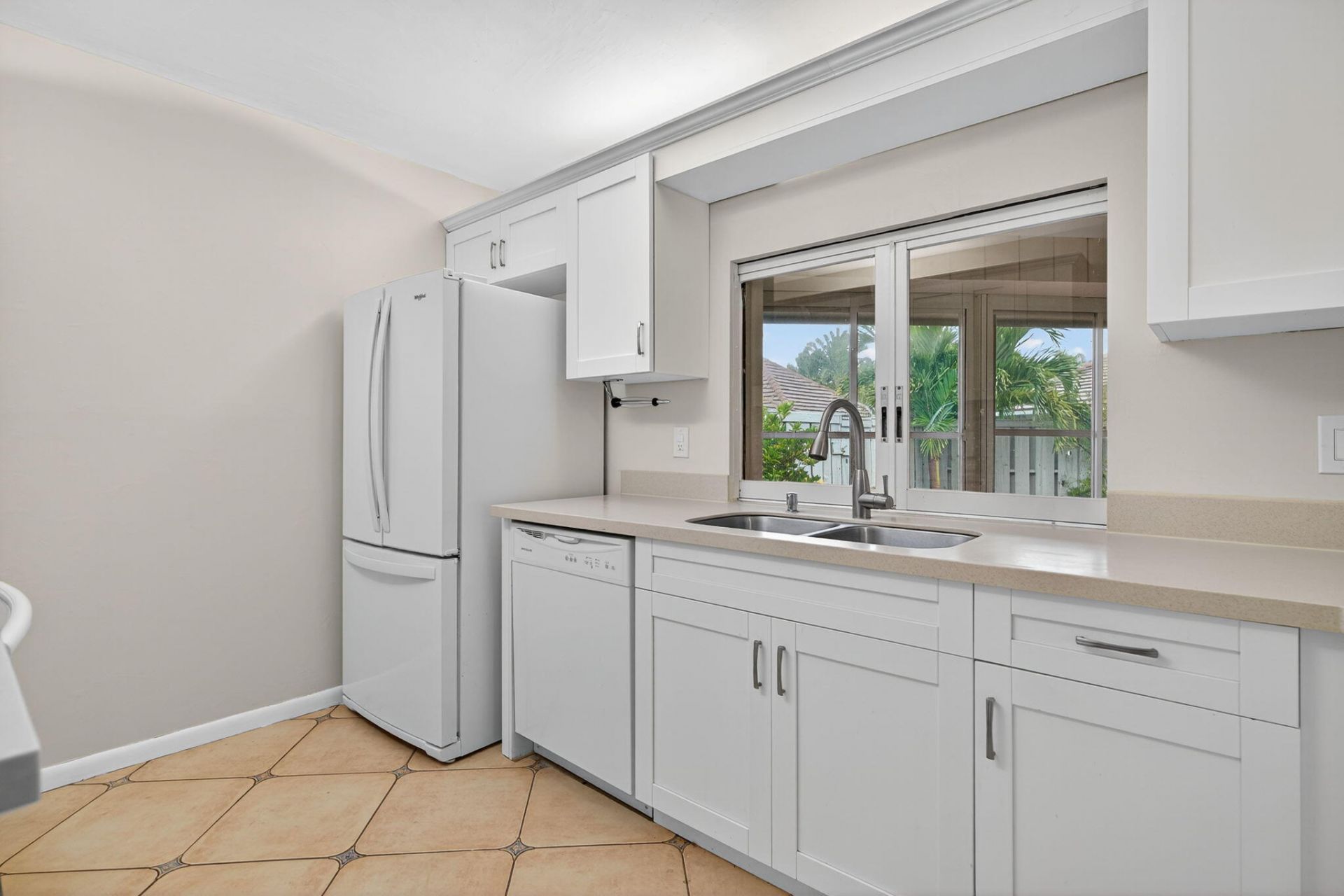 1127 E Seminole Avenue, Unit 8a, Jupiter, FL 33477 Photo