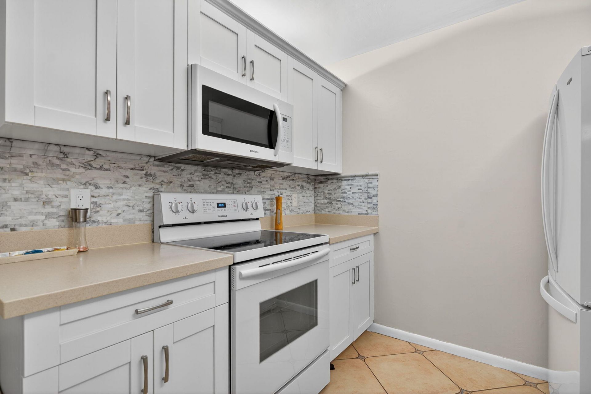 1127 E Seminole Avenue, Unit 8a, Jupiter, FL 33477 Photo