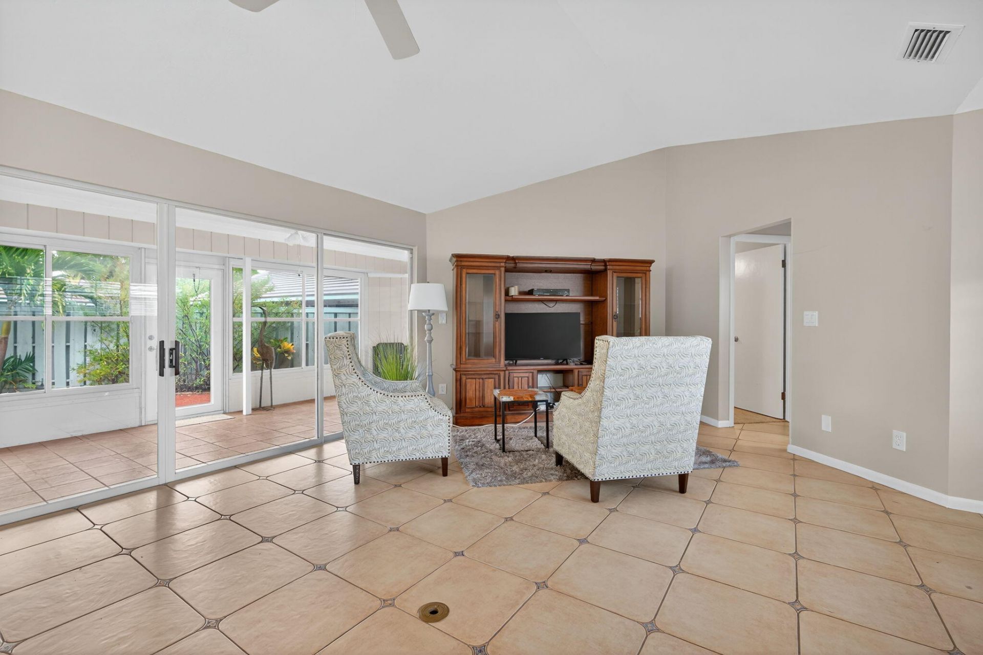 1127 E Seminole Avenue, Unit 8a, Jupiter, FL 33477 Photo