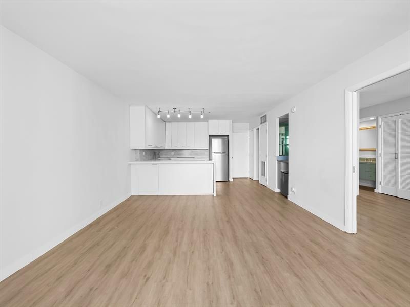 5 Island Avenue, Unit 12B, Miami Beach, FL 33139 Photo