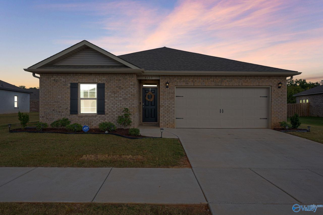 6603 Shearleaf Road Nw, Huntsville, AL 35806 Main Photo