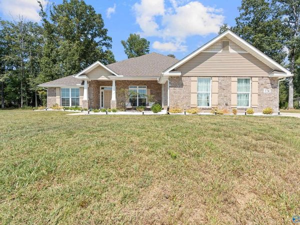 174 Summit Lakes Drive, Athens, AL 35613