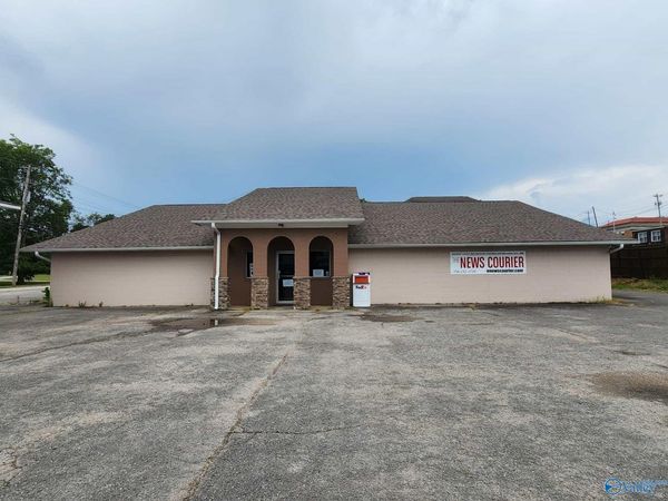 410 W Green Street, Athens, AL 35611