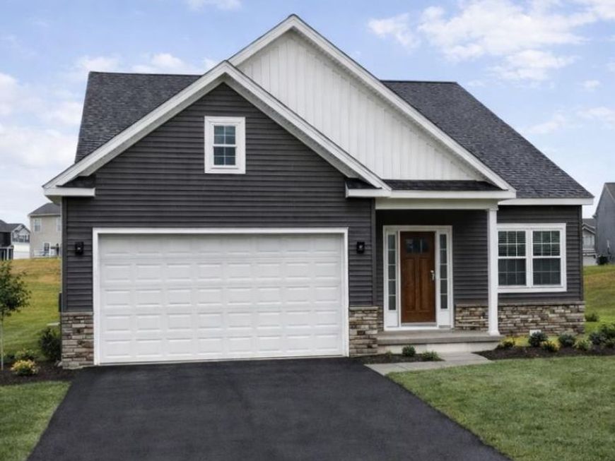 4 Family Drive, Carlisle, PA 17013 Main Photo