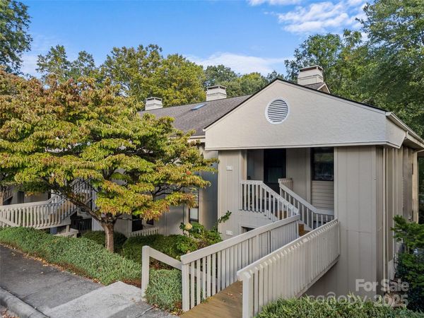 106 Abbey Circle, Asheville, NC 28805