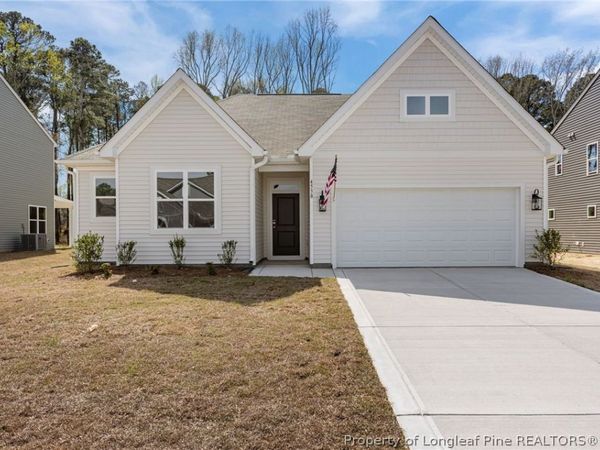 4538 Bunkers Bay Lane, Hope Mills, NC 28371