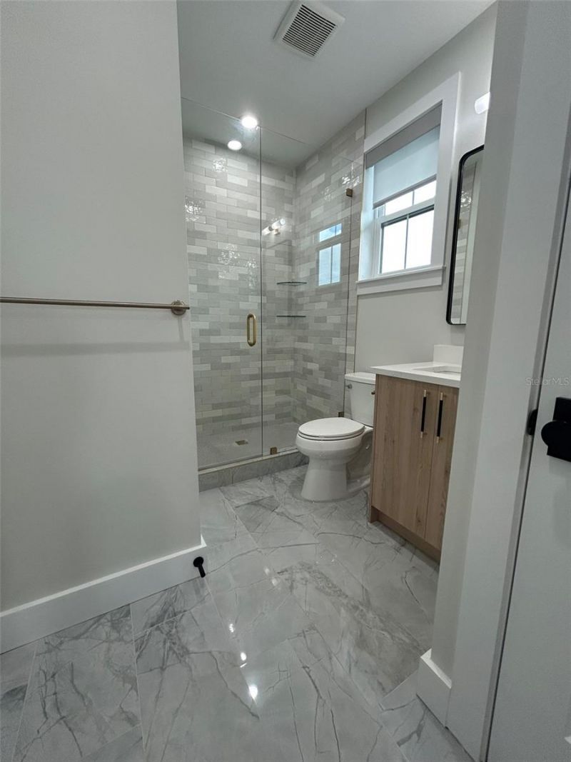 468 44th Avenue N, Unit 1/2, Saint Petersburg, FL 33703 Photo