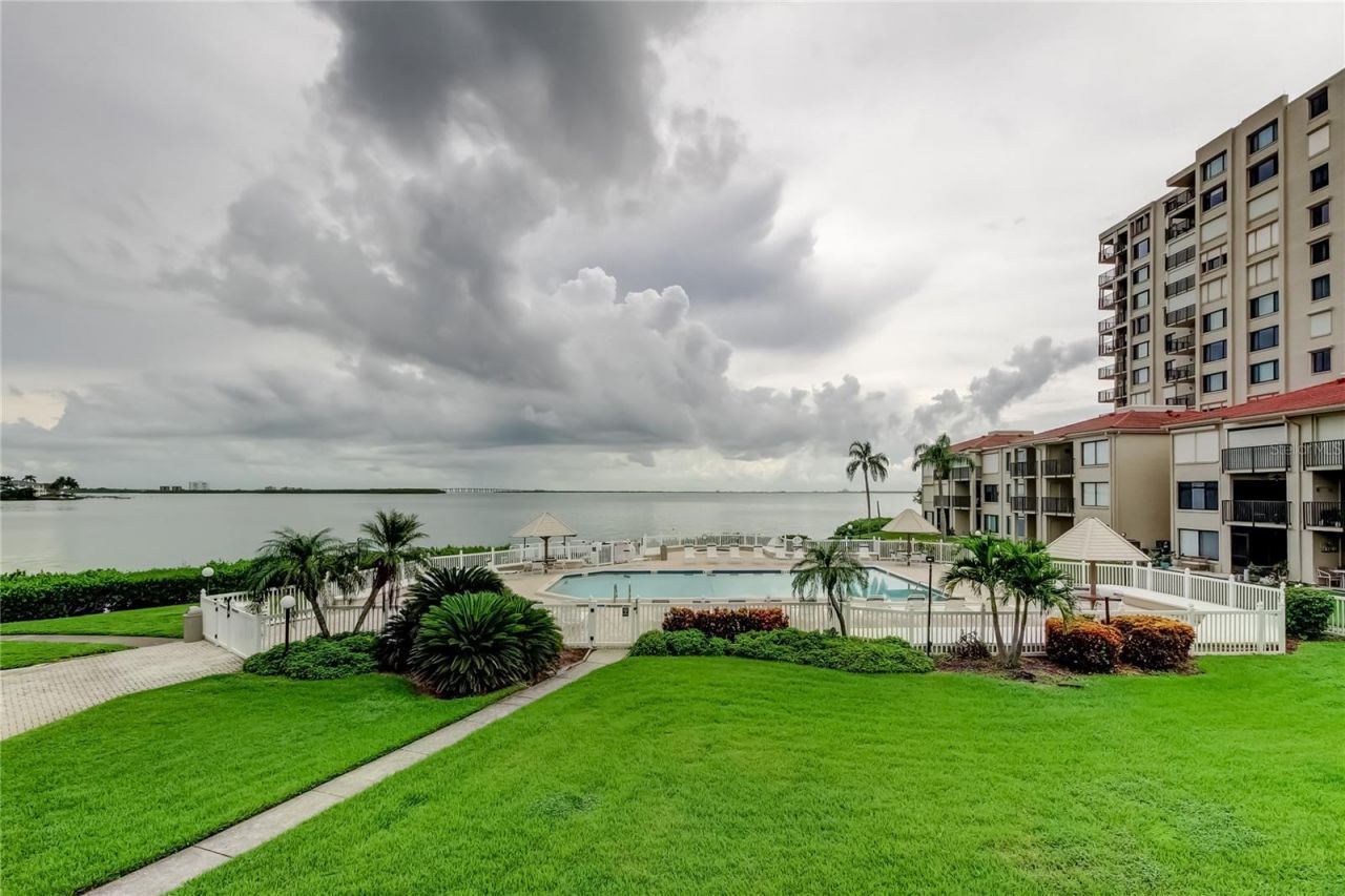 6268 Palma Del Mar Boulevard S, Unit 213, Saint Petersburg, FL 33715 Photo