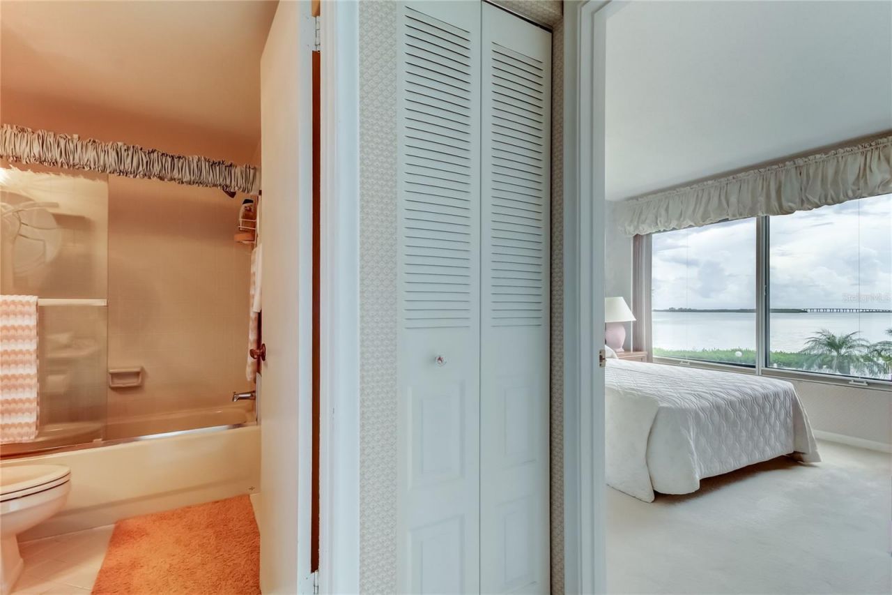 6268 Palma Del Mar Boulevard S, Unit 213, Saint Petersburg, FL 33715 Photo