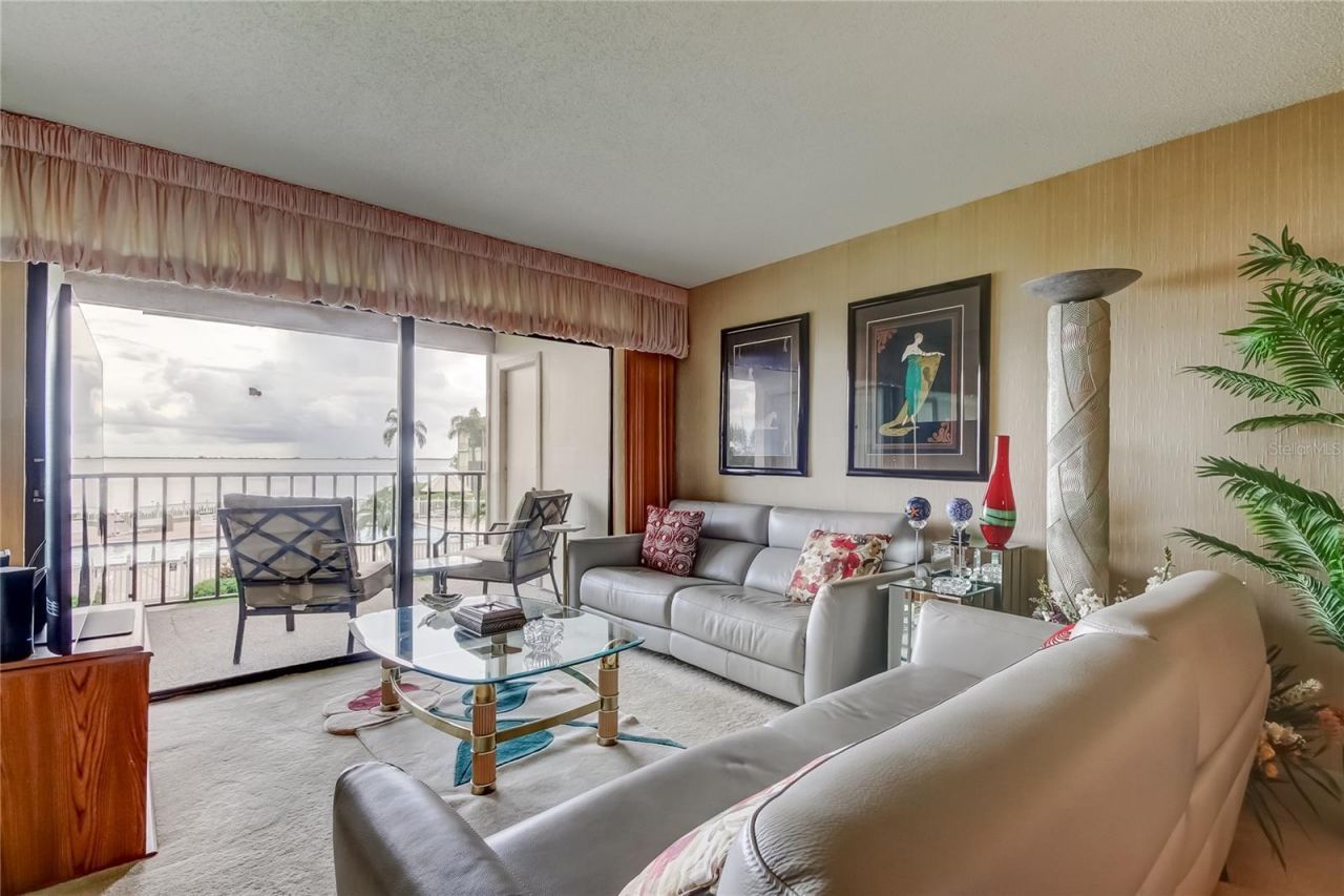 6268 Palma Del Mar Boulevard S, Unit 213, Saint Petersburg, FL 33715 Photo