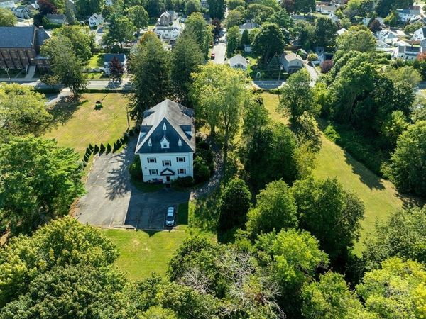 77 Adams St, Fairhaven, MA 02719