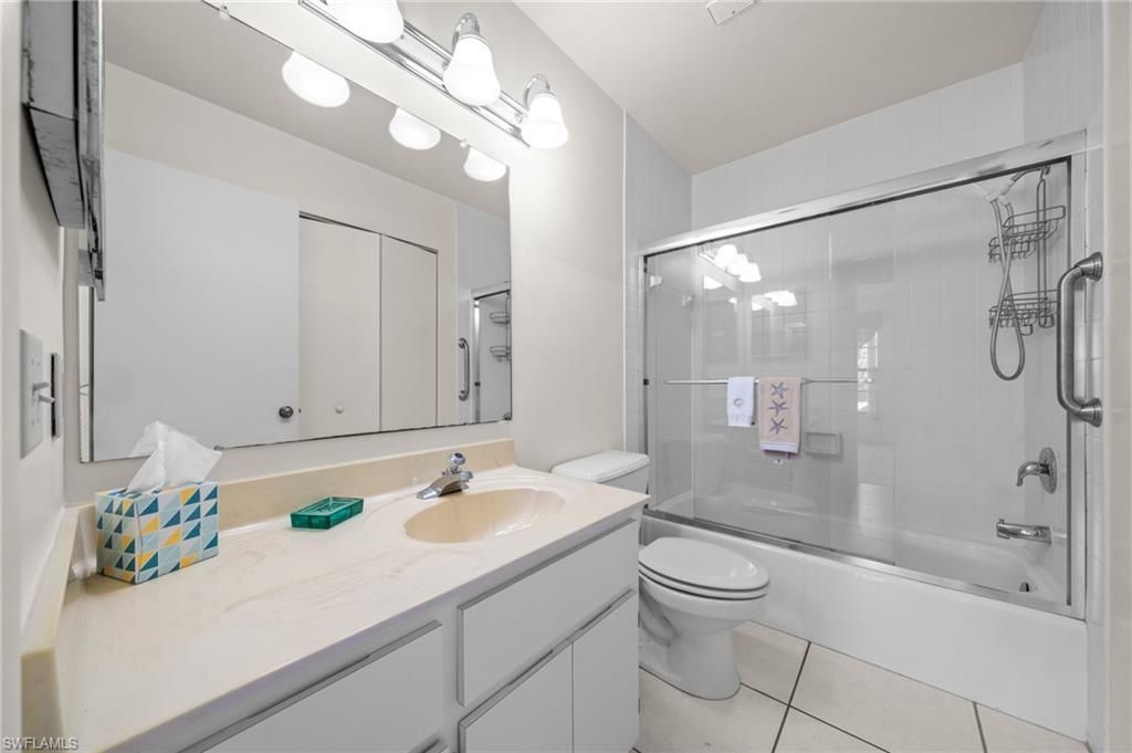 15448 Admiralty Cir, Unit 8, North Fort Myers, FL 33917 Photo