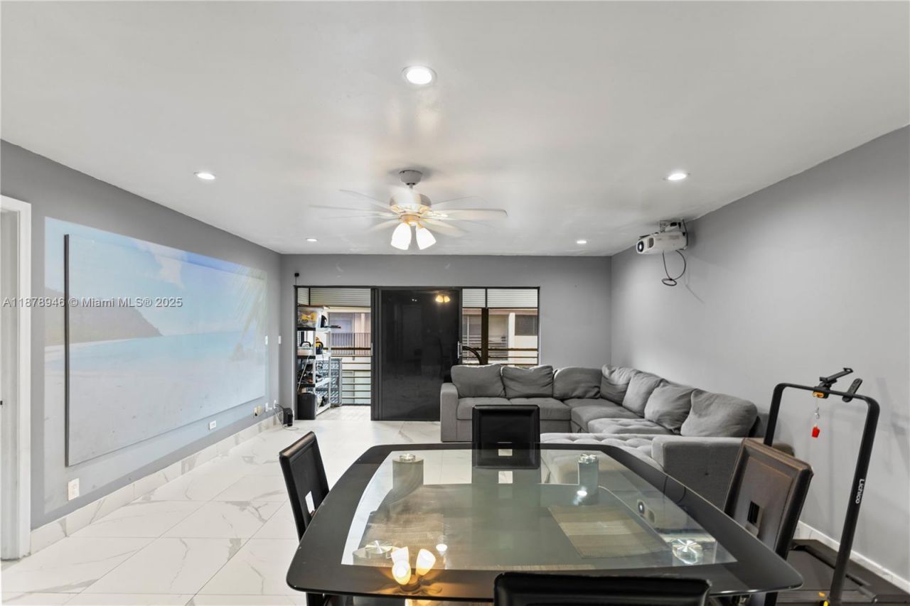 177 W Laurel, Unit 1107, Margate, FL 33063 Photo