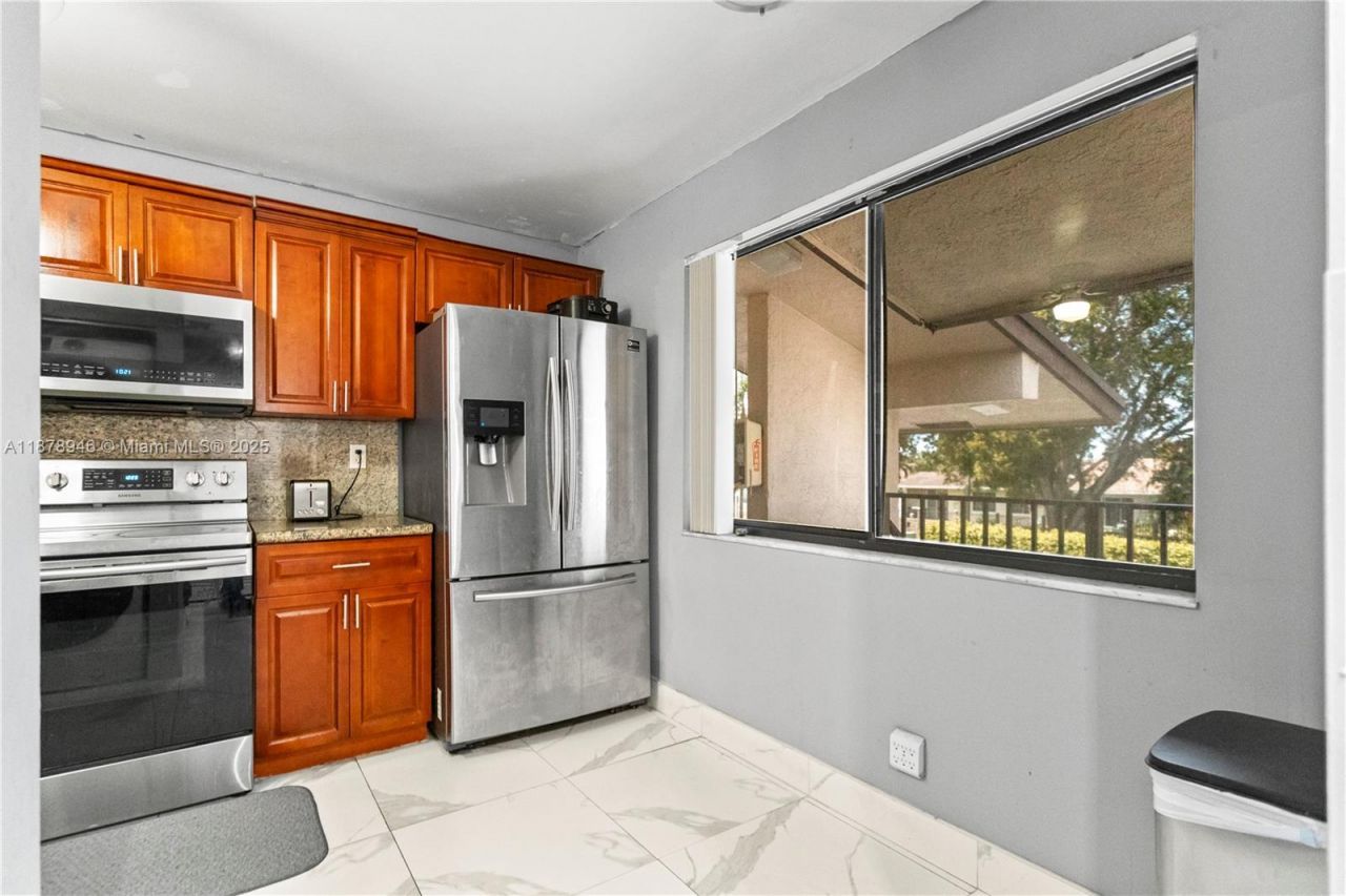177 W Laurel, Unit 1107, Margate, FL 33063 Photo