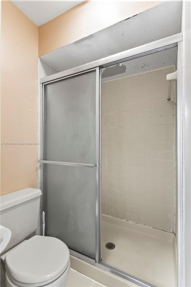 177 W Laurel, Unit 1107, Margate, FL 33063 Photo