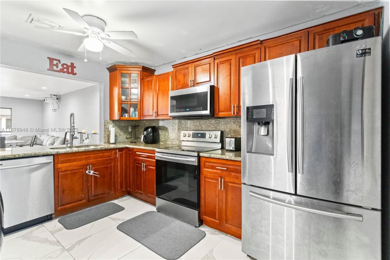 177 W Laurel, Unit 1107, Margate, FL 33063 Photo
