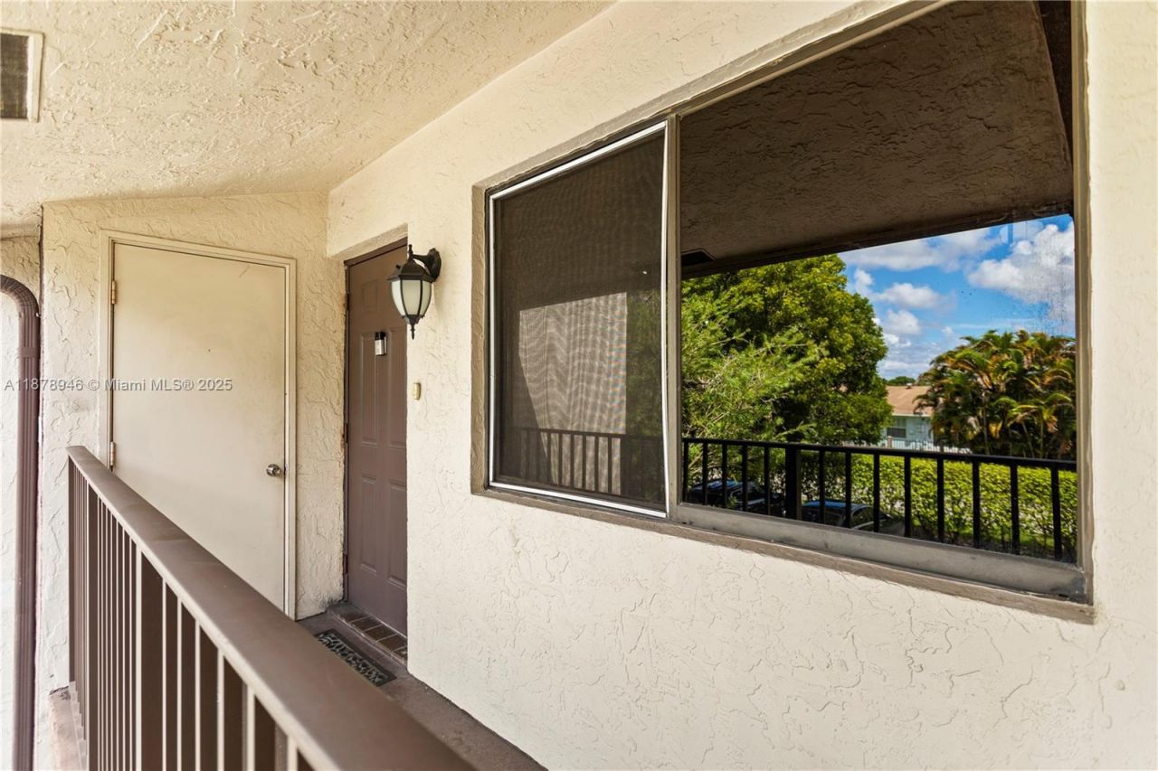 177 W Laurel, Unit 1107, Margate, FL 33063 Photo