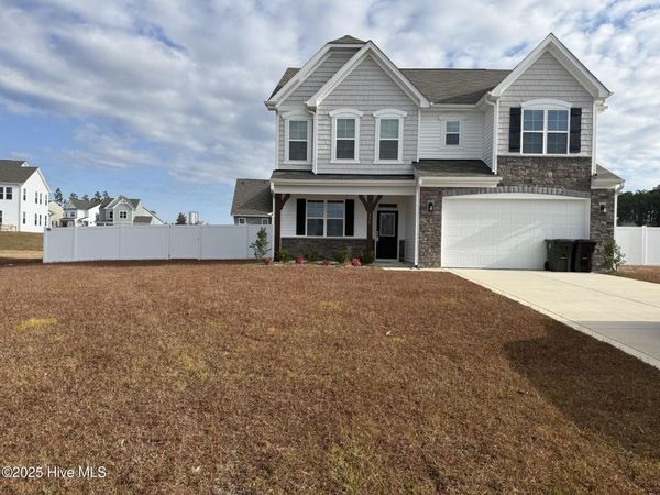 370 Summer Wind Way, Aberdeen, NC 28315