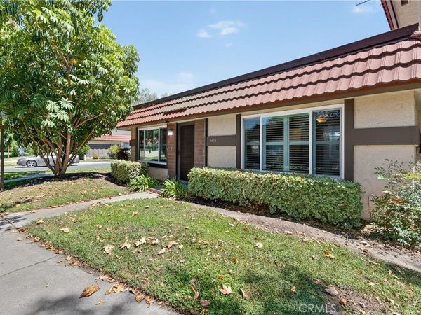1424 N Stoneyhaven Lane, Anaheim, CA 92801