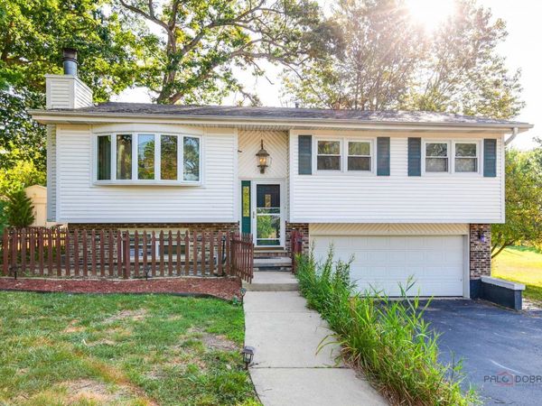 36661 N Oakwood Drive, Lake Villa, IL 60046