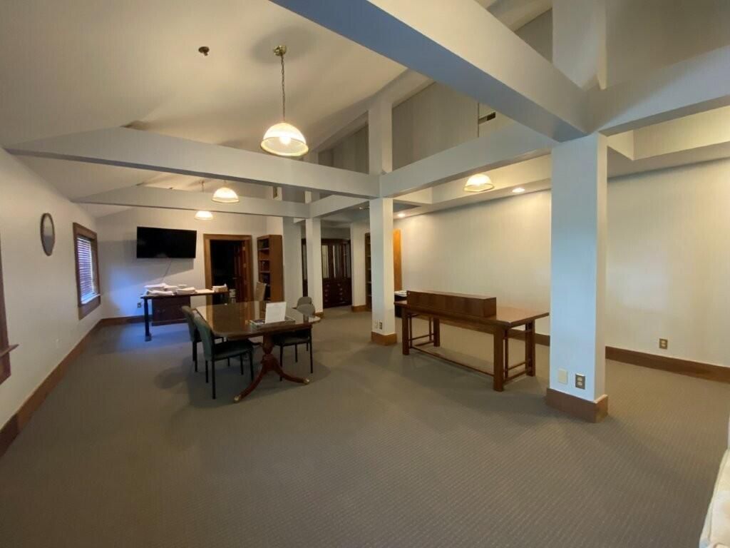 112 W Doty Avenue Photo 10