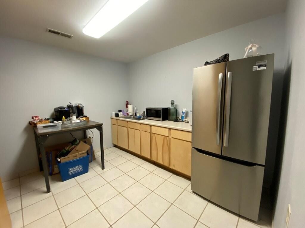 112 W Doty Avenue Photo 14