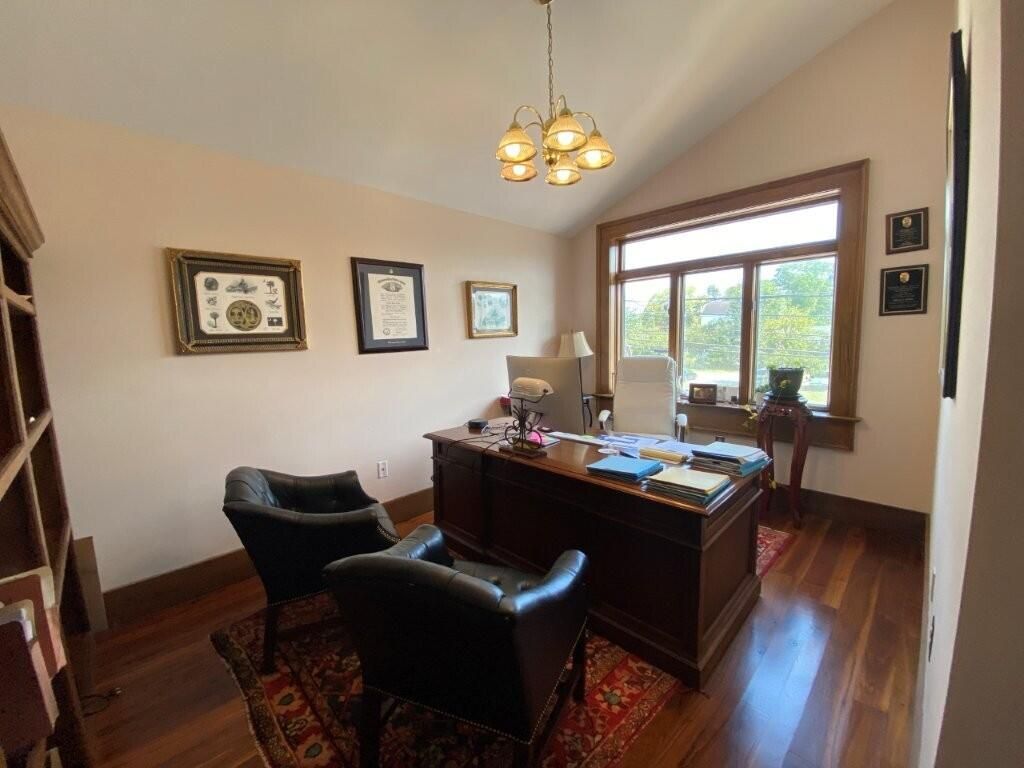 112 W Doty Avenue Photo 24