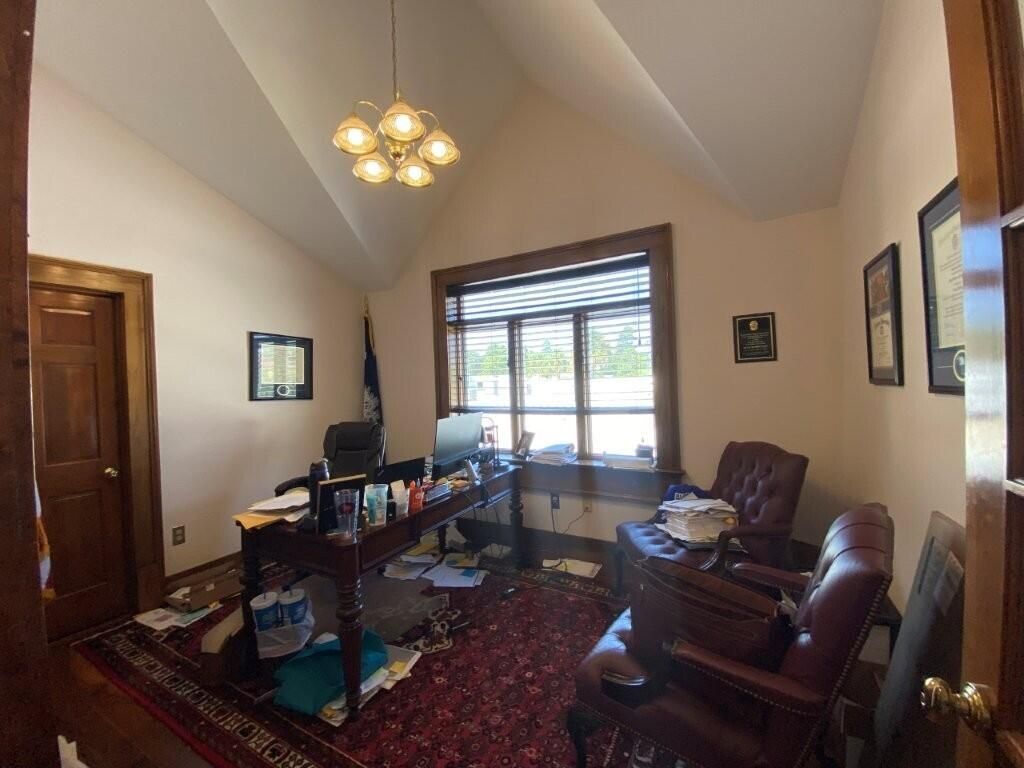 112 W Doty Avenue Photo 25