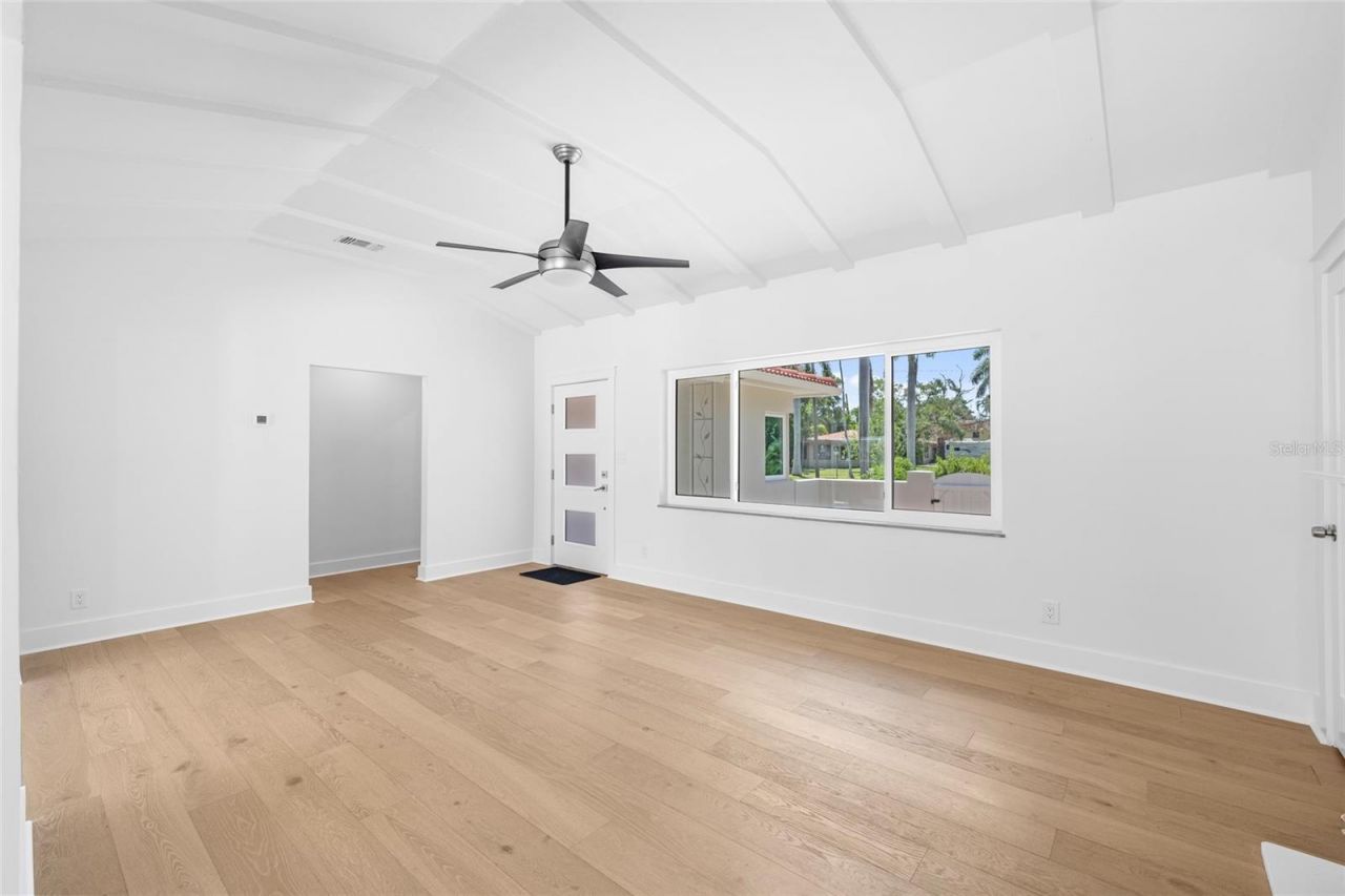 860 Snell Isle Boulevard Ne, Saint Petersburg, FL 33704 Photo