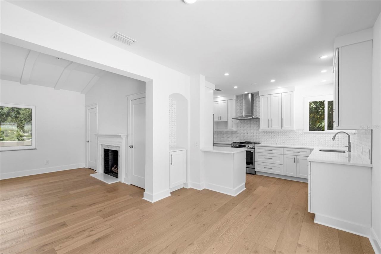 860 Snell Isle Boulevard Ne, Saint Petersburg, FL 33704 Photo