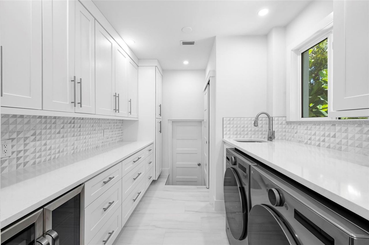 860 Snell Isle Boulevard Ne, Saint Petersburg, FL 33704 Photo