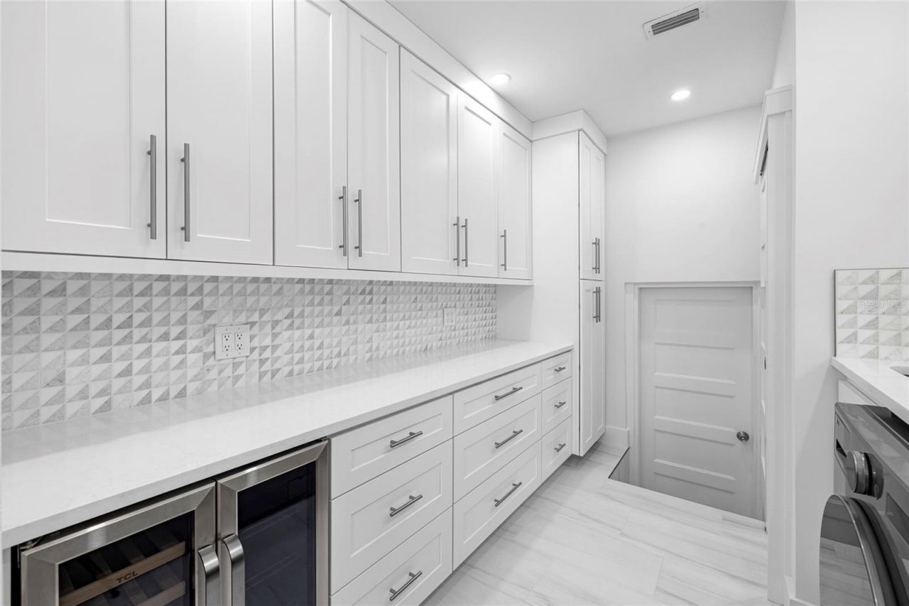 860 Snell Isle Boulevard Ne, Saint Petersburg, FL 33704 Photo