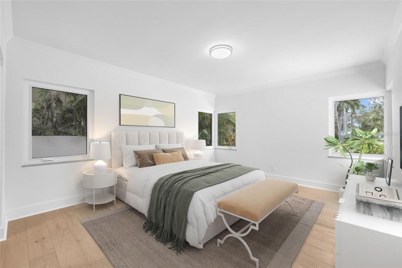 860 Snell Isle Boulevard Ne, Saint Petersburg, FL 33704 Photo