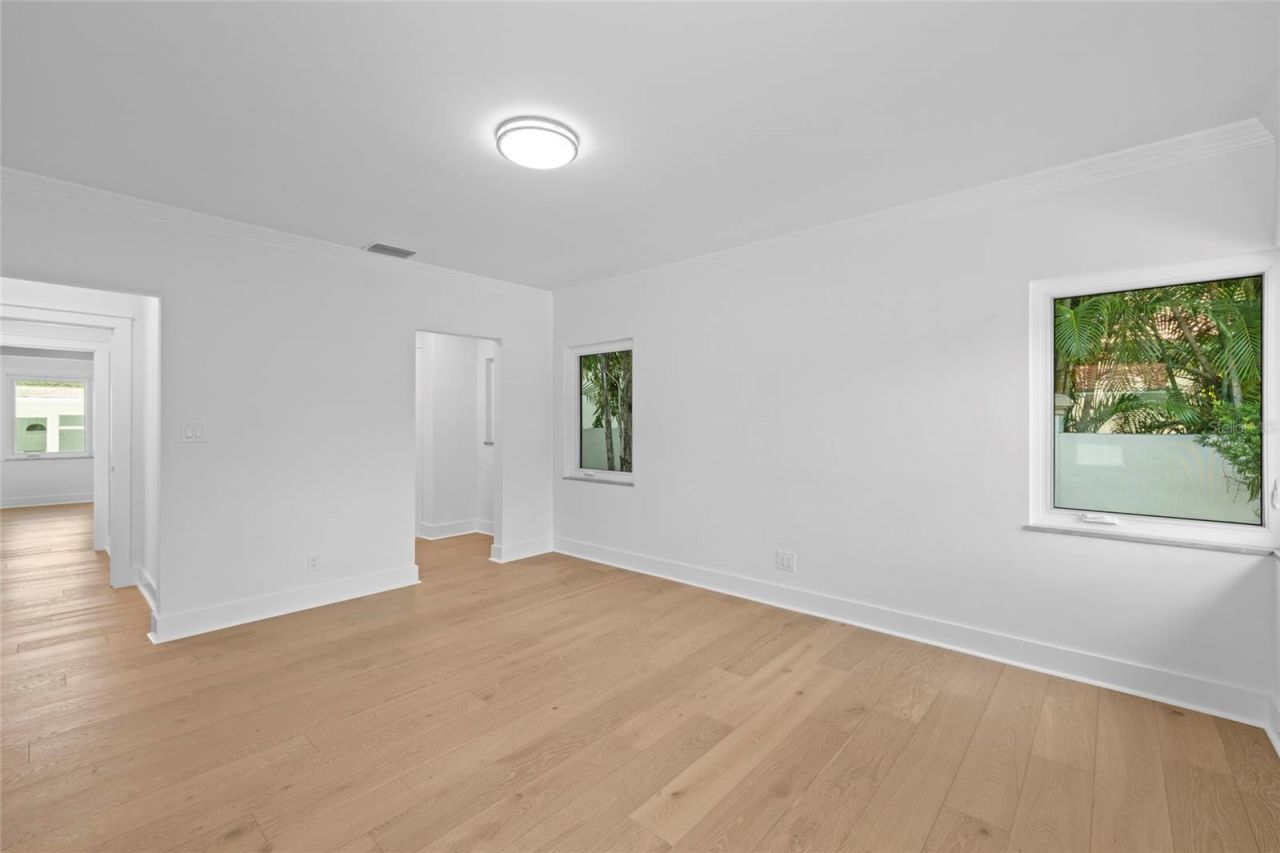 860 Snell Isle Boulevard Ne, Saint Petersburg, FL 33704 Photo