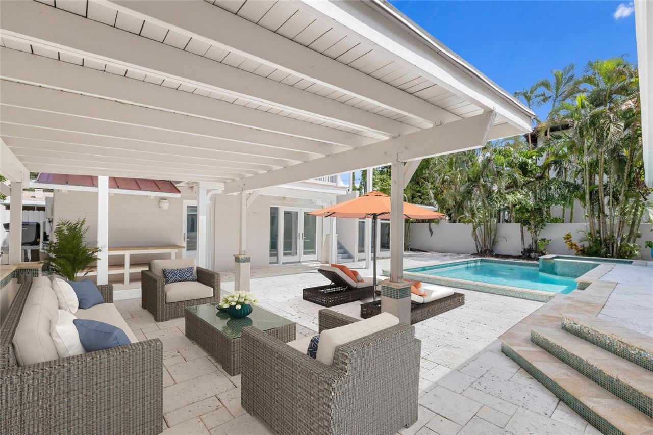 860 Snell Isle Boulevard Ne, Saint Petersburg, FL 33704 Photo