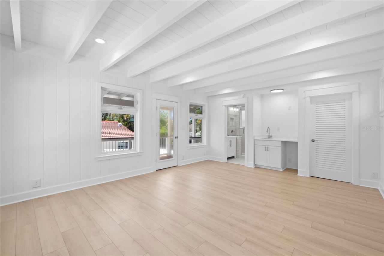 860 Snell Isle Boulevard Ne, Saint Petersburg, FL 33704 Photo