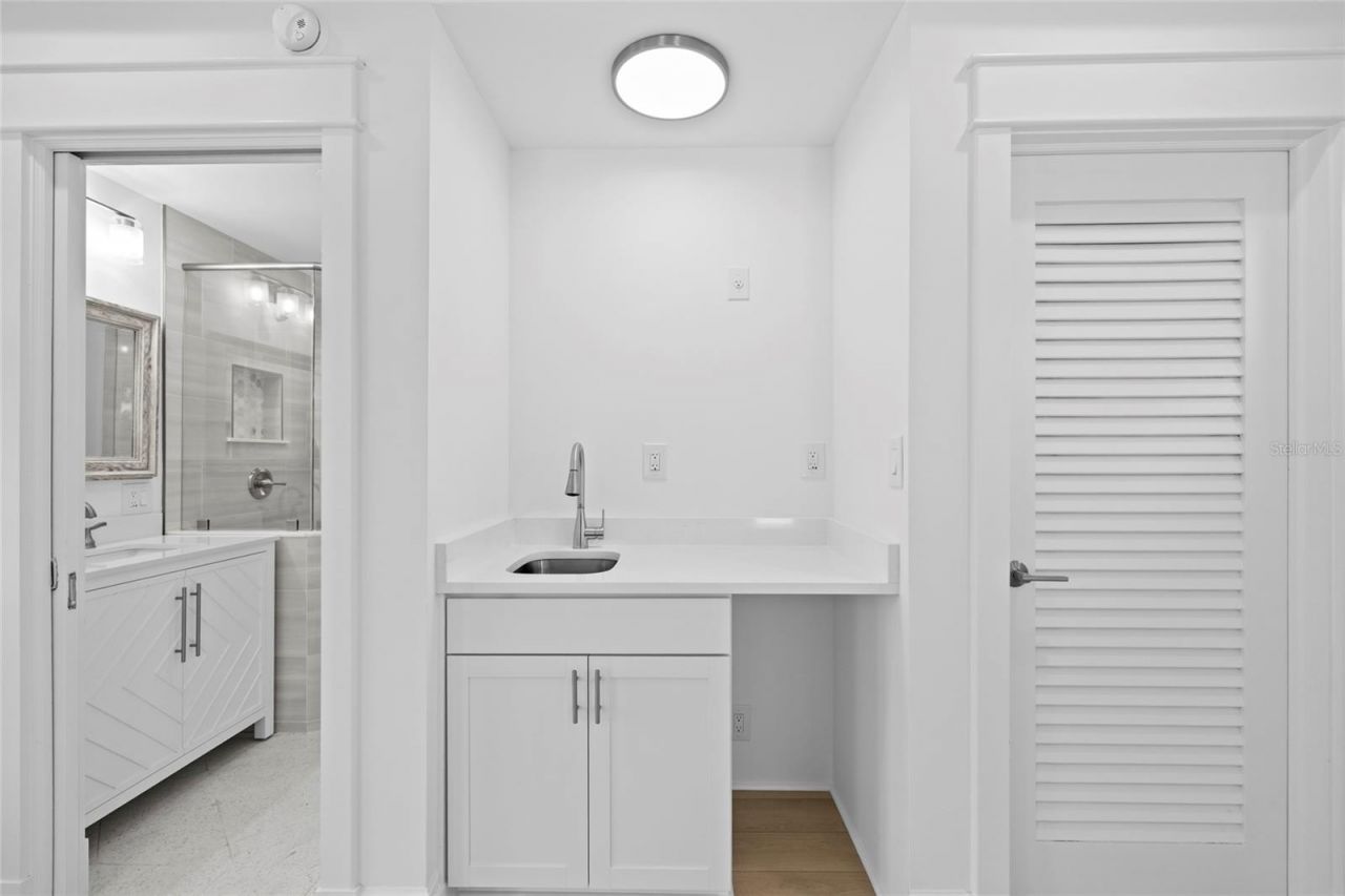 860 Snell Isle Boulevard Ne, Saint Petersburg, FL 33704 Photo