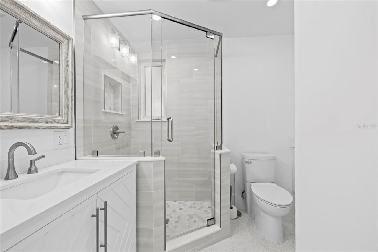 860 Snell Isle Boulevard Ne, Saint Petersburg, FL 33704 Photo