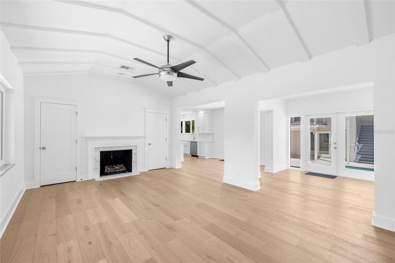 860 Snell Isle Boulevard Ne, Saint Petersburg, FL 33704 Photo