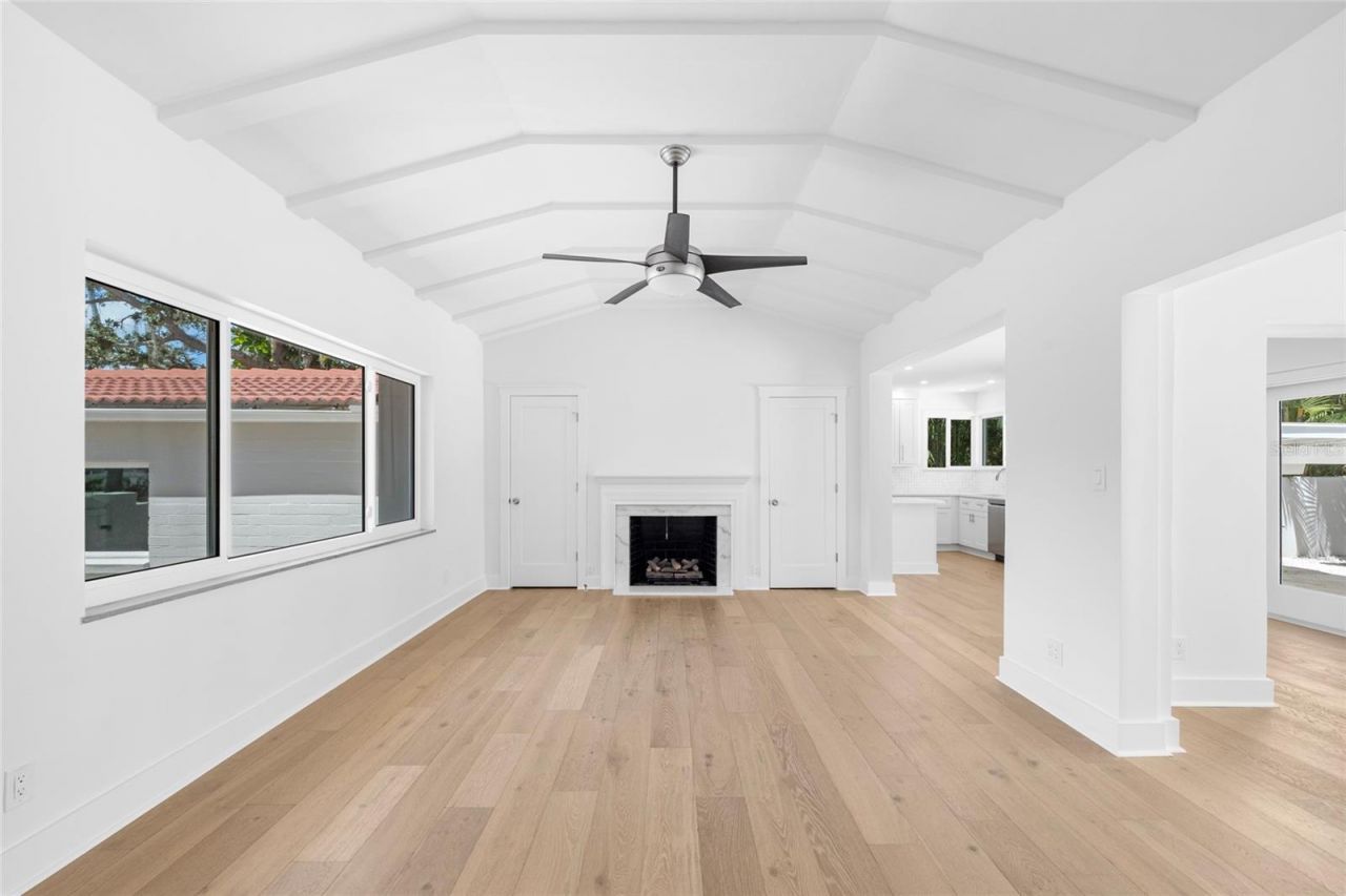 860 Snell Isle Boulevard Ne, Saint Petersburg, FL 33704 Photo