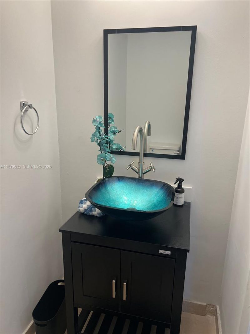 3304 Virginia St, Unit 6C, Miami, FL 33133 Photo