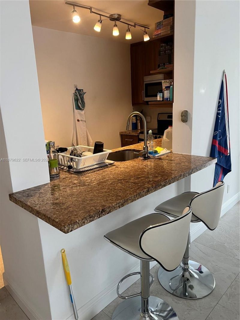3304 Virginia St, Unit 6C, Miami, FL 33133 Photo